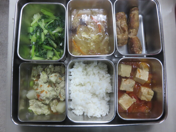 111.03.28午餐菜色