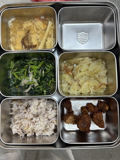 115.10.01 午餐菜色