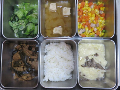 114.12.8午餐菜色圖片