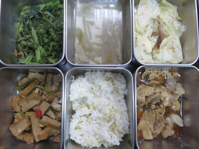 114.10.2午餐菜色圖片