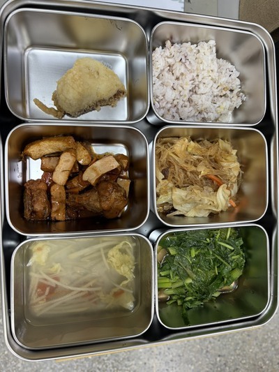 115.06.04 午餐菜色