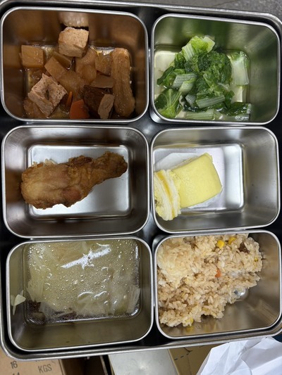 115.06.17 午餐菜色