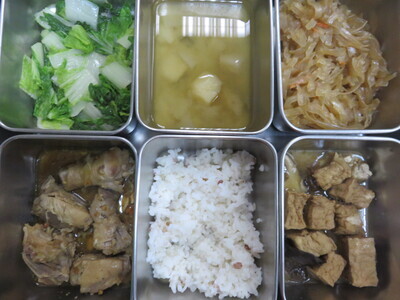 114.10.3午餐菜色圖片