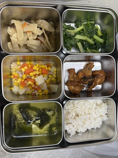 115.06.09 午餐菜色