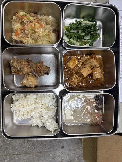 115.06.11 午餐菜色